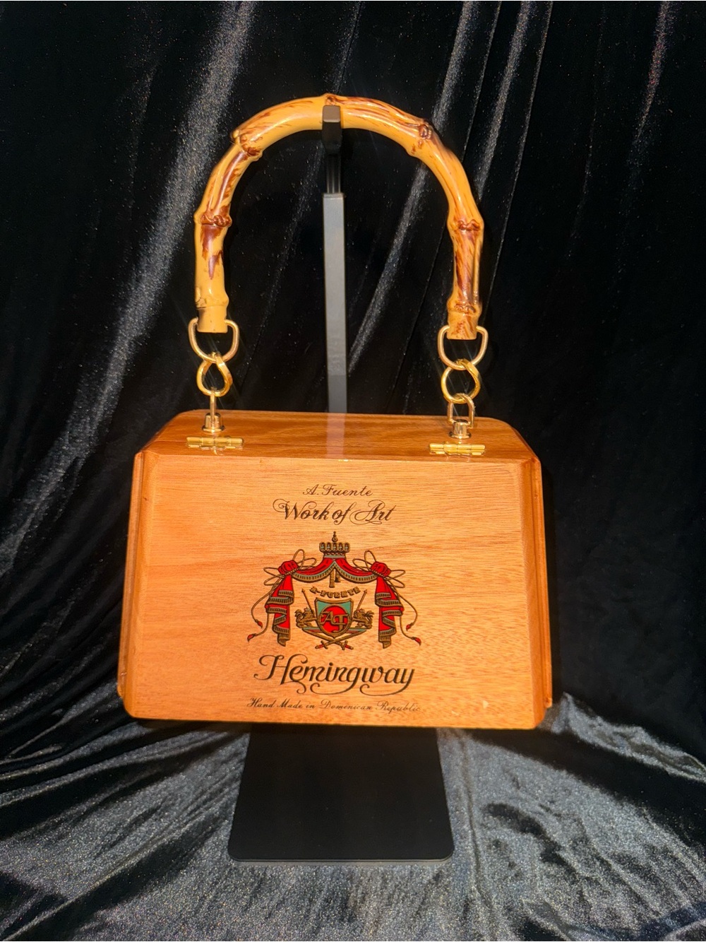 CIGAR BOX PURSE • Arturo Fuente Hemingway Custom Cigar Box Purse